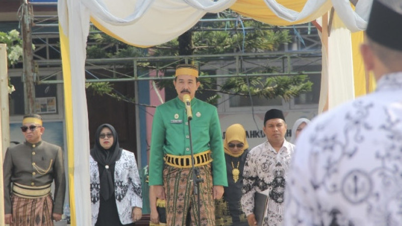 Upacara Hari Guru Nasional 2023, Kakan Kemenag Luwu Timur Ingatkan Tantangan Zaman