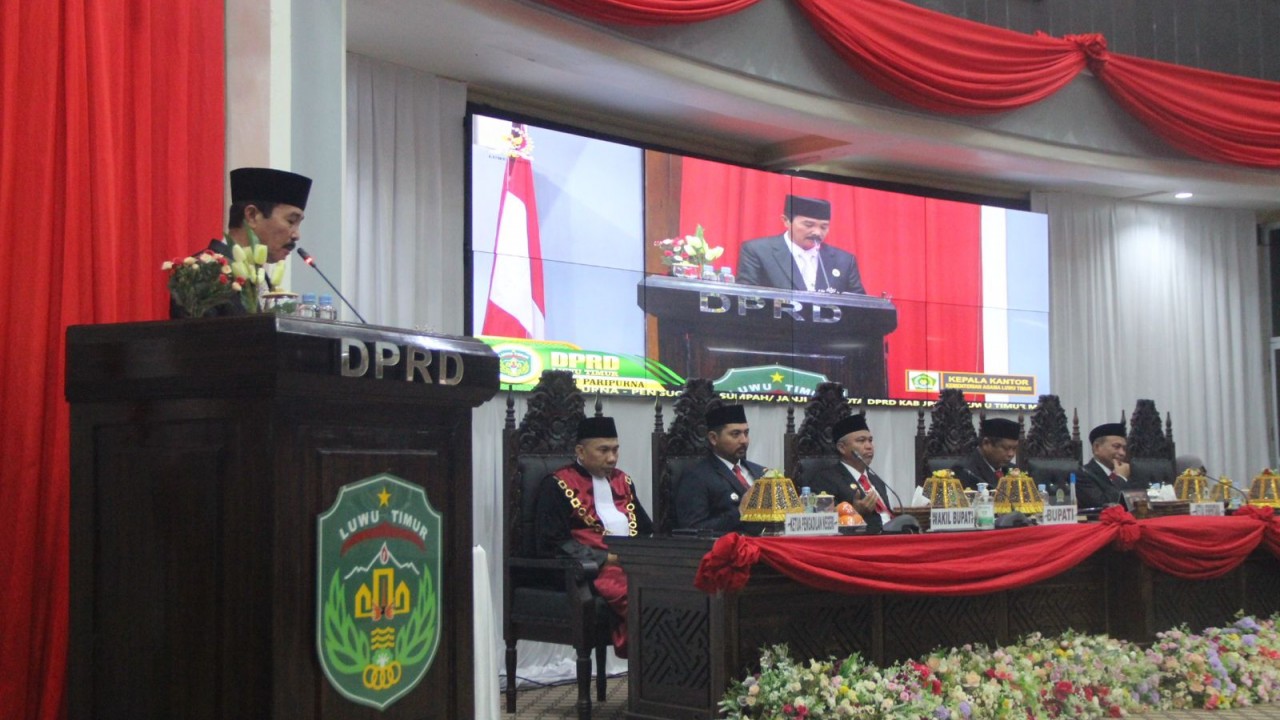 Kakankemenag Lutim diberi Amanah saat Pelantikan 35 Anggota Dewan Lutim terpilih 2024-2029. Ini nama-namanya